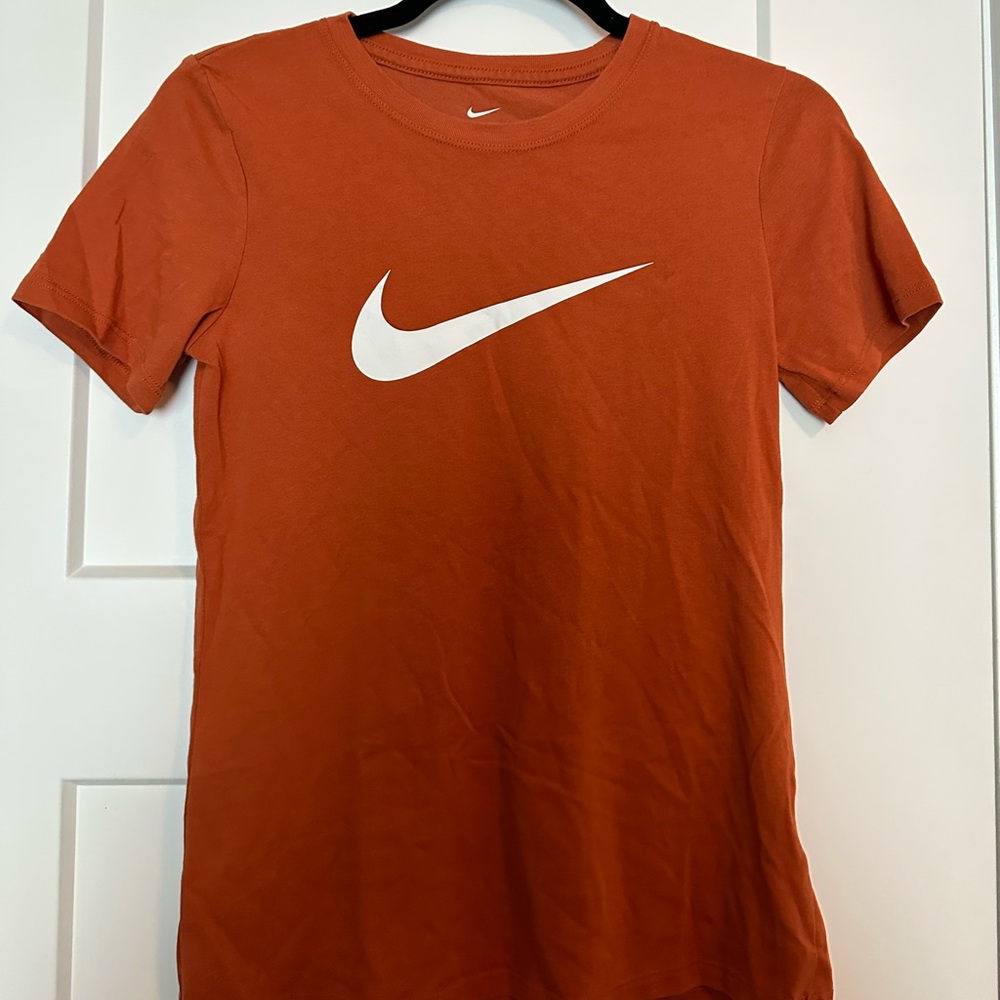 Nike T Shirt